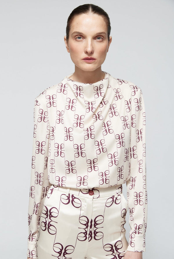 Camisa drapeada cuello perkins saten estampada beige