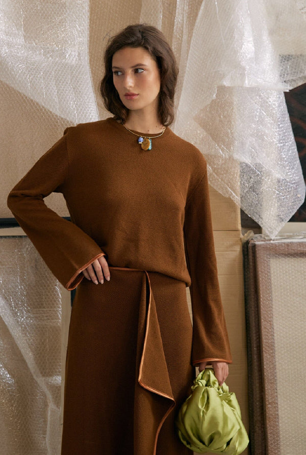 Lupe Top Brown