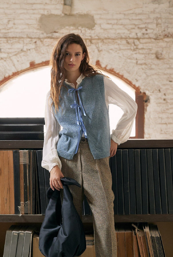Mumi Bow Vest Sky Blue