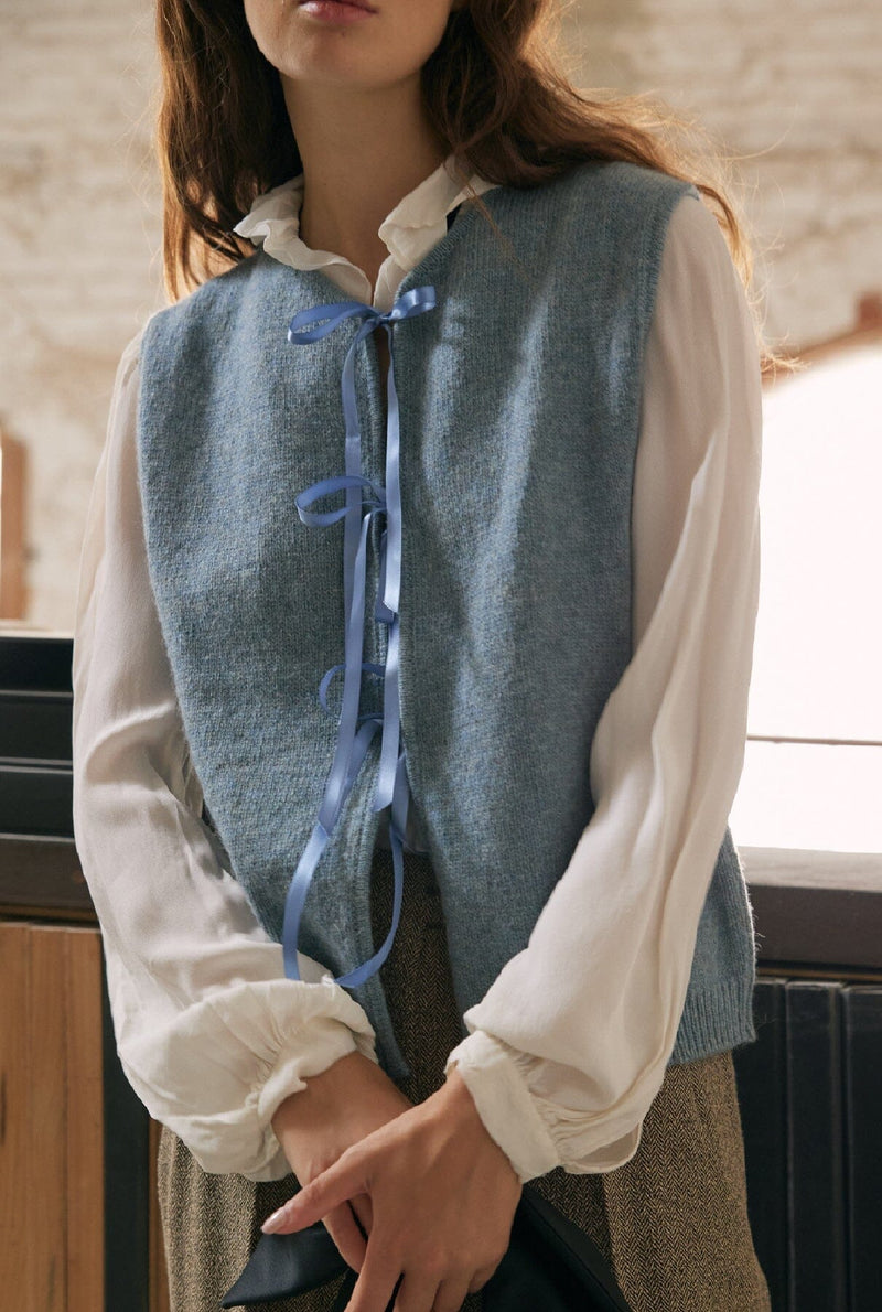 Mumi Bow Vest Sky Blue