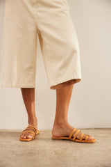 Olimpia flat caramelo