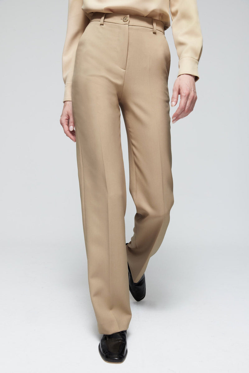 Pantalón recto lana beige