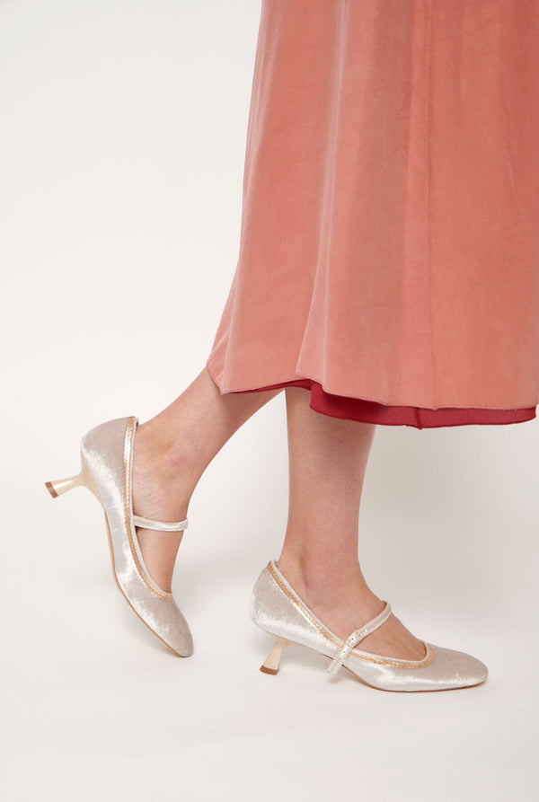 Suzanne 5 Talco