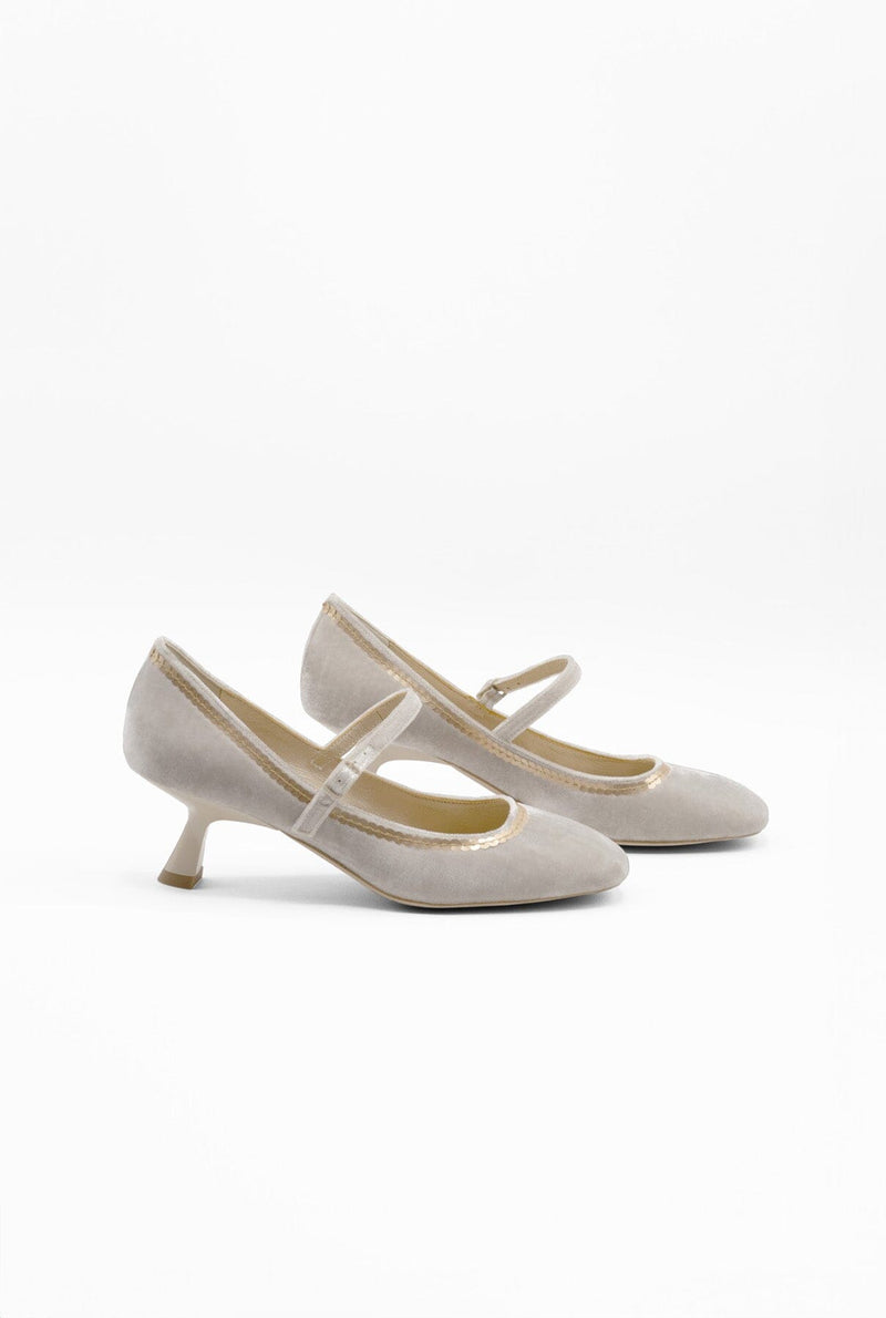 Suzanne 5 Talco