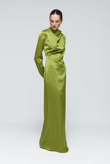 Vestido drapeado cuello perkins satén verde